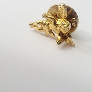 Gold Angel Pin